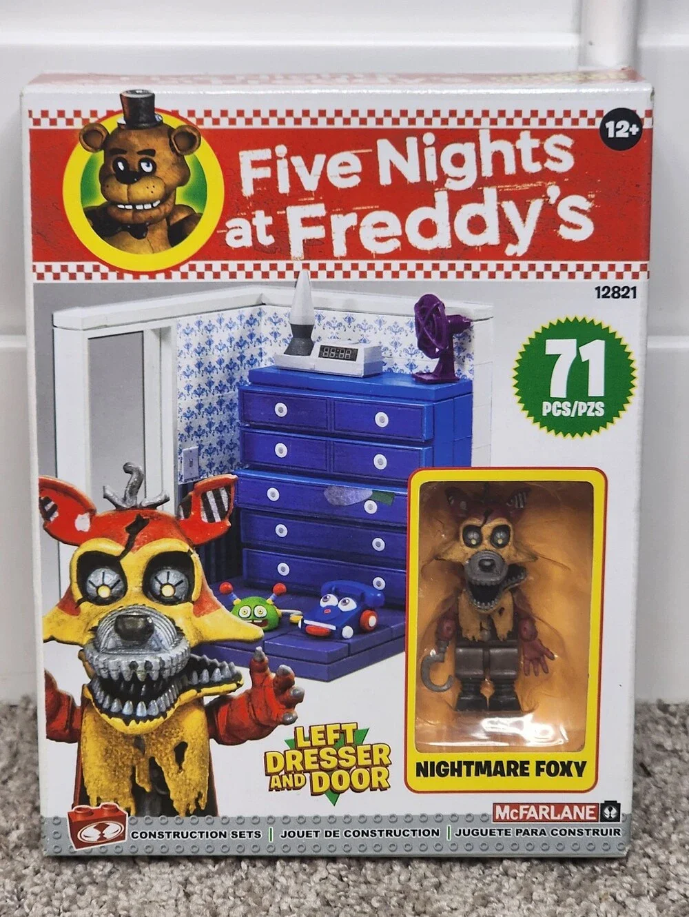 New McFarlane Five Nights at Freddy's Nightmare Foxy Left Dresser & Door Set